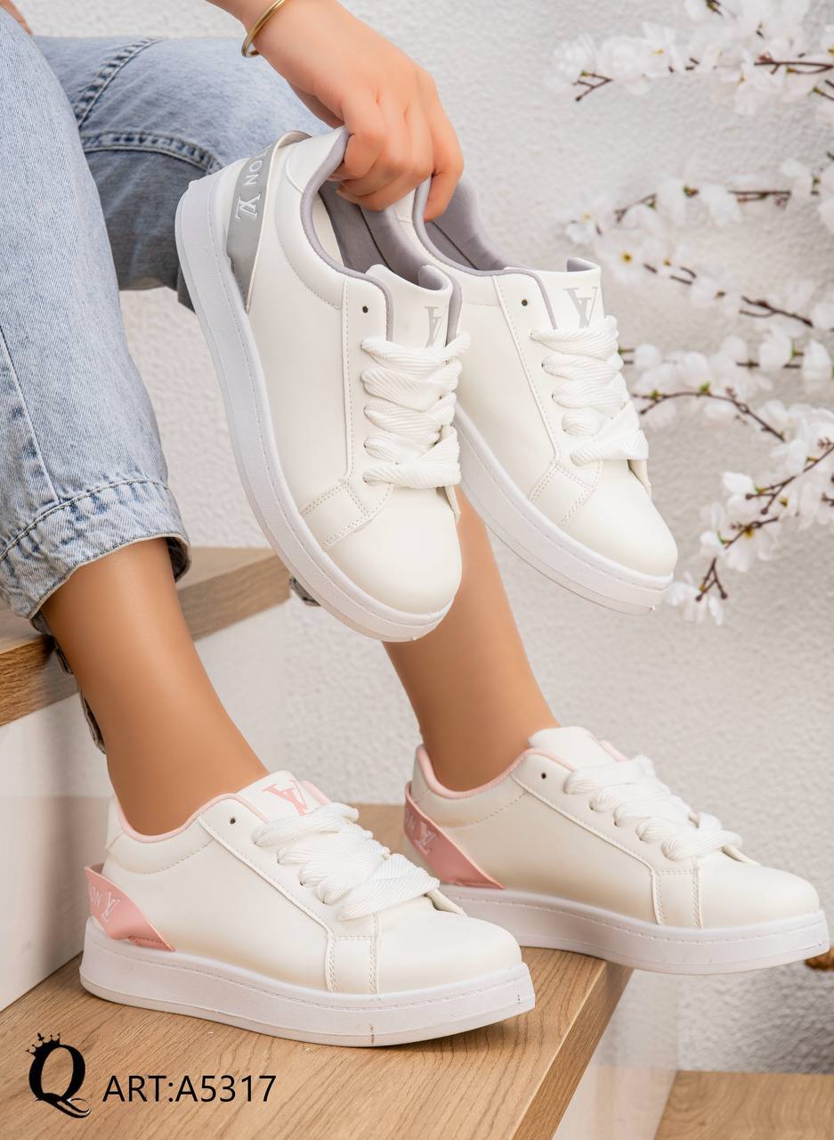 سنيكرز Lv شيك ومريح 😍 A5317