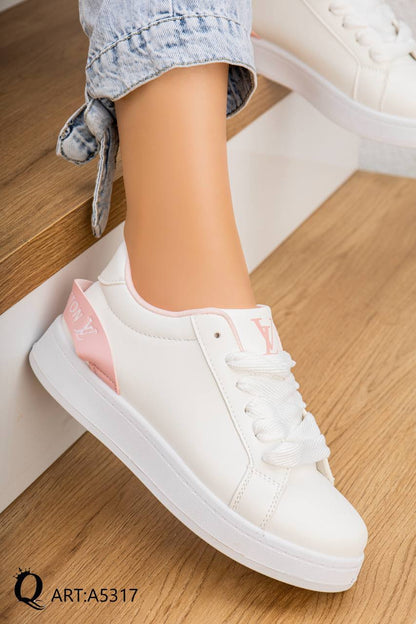 سنيكرز Lv شيك ومريح 😍 A5317