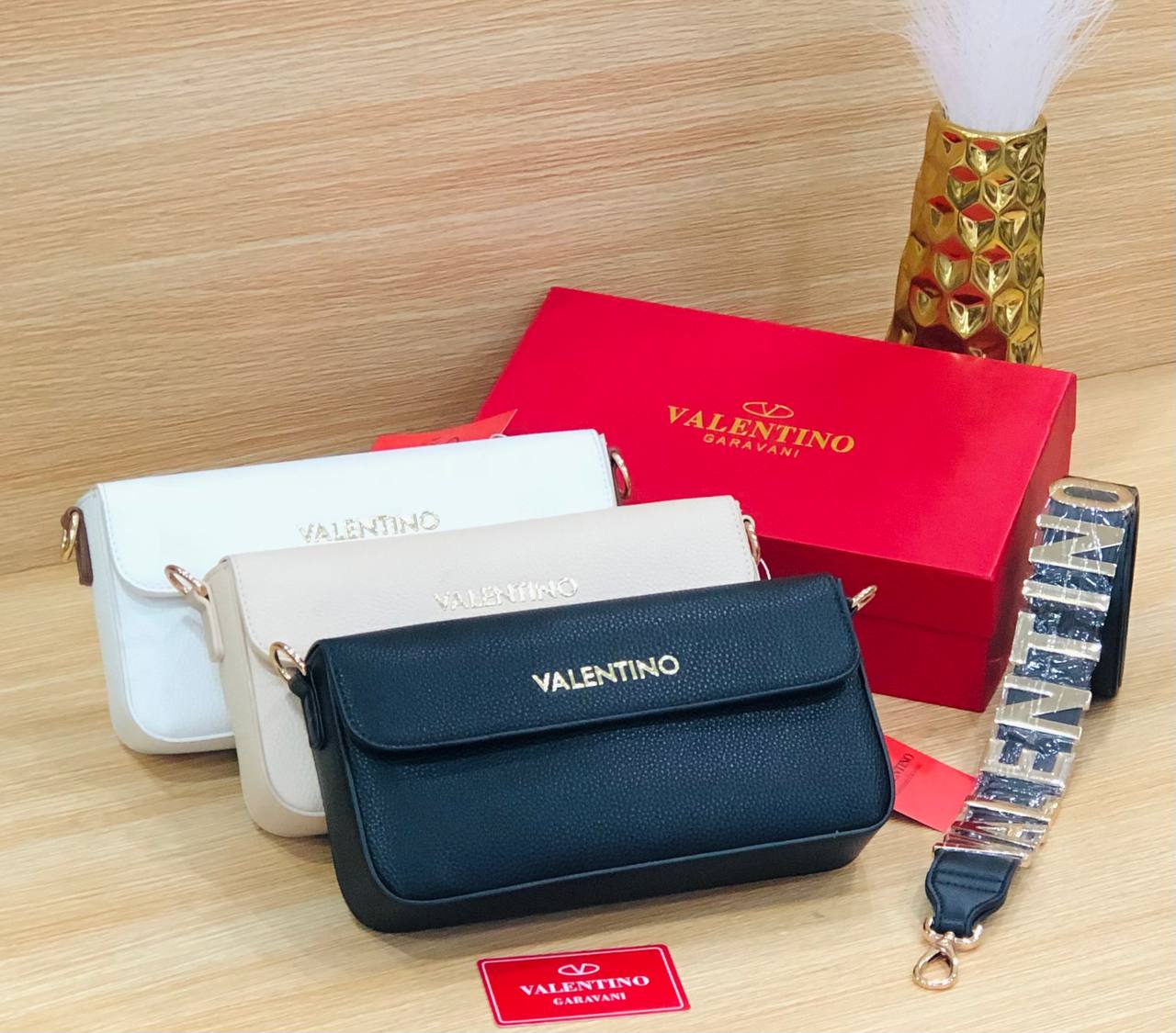 ♥️VALENTINO ♥️Code :691