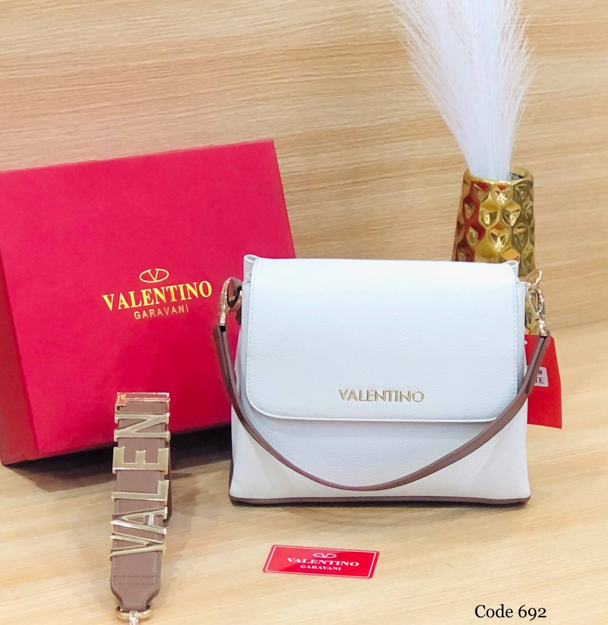♥️VALENTINO ♥️ Code :692