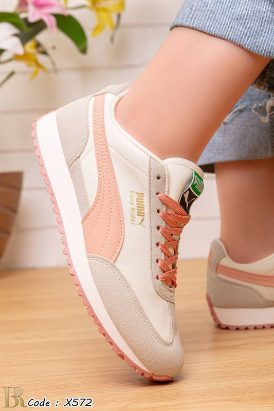 كوتشي PUMA مستورد ترندي مووت 🤍✨