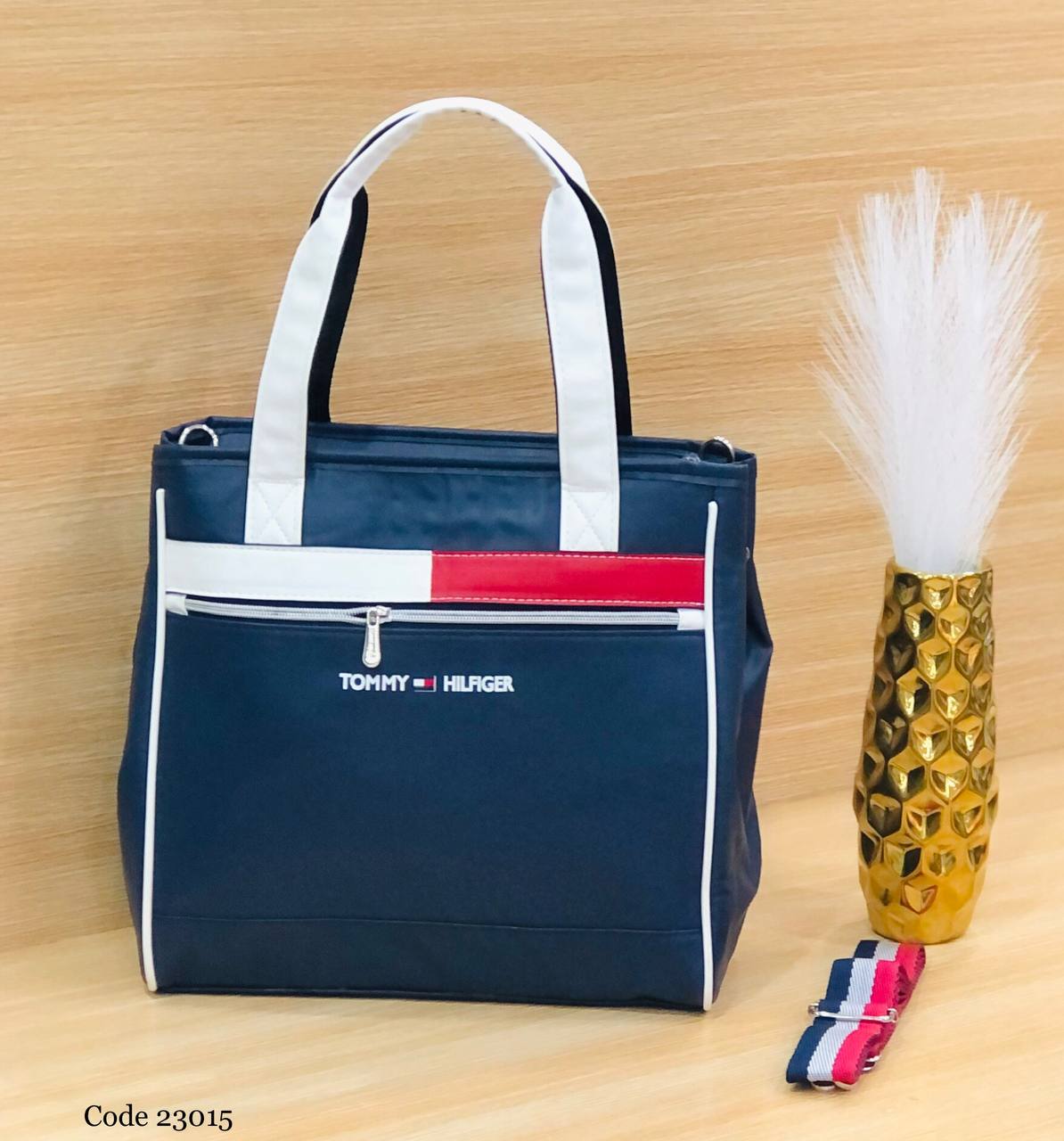 🤩🤩 TOMMY HILFIGER🤩🤩🤩