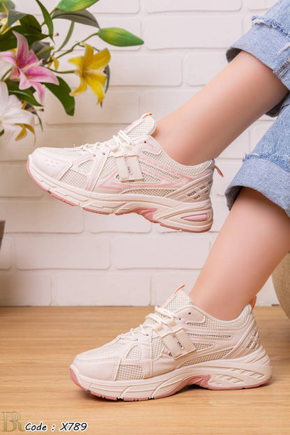 كوتشي new balance ترندي موووت ينافس المستورد 🤍💫 Art X789