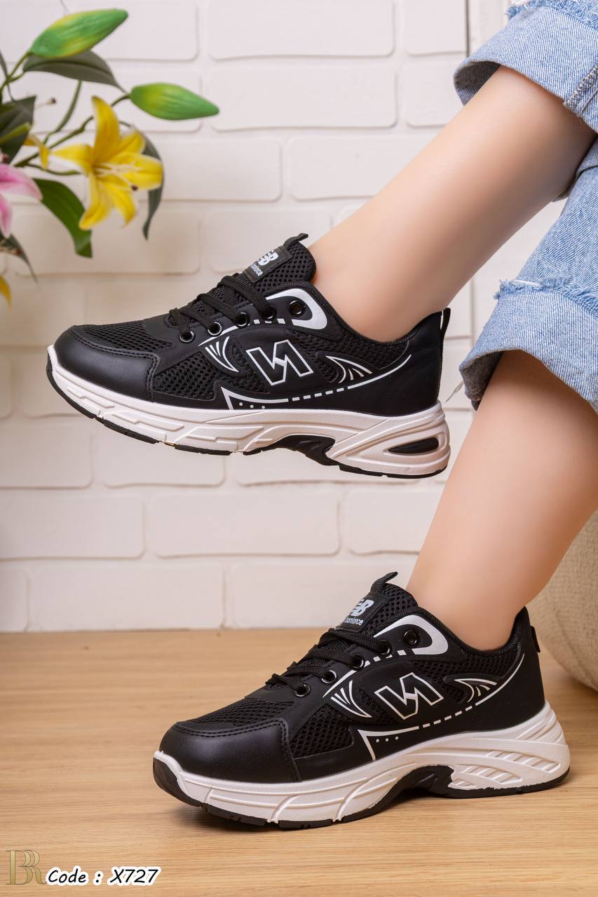 كوتشي new balance مستورد شيك جدا فى اللبس 🤍🏆 Art x727