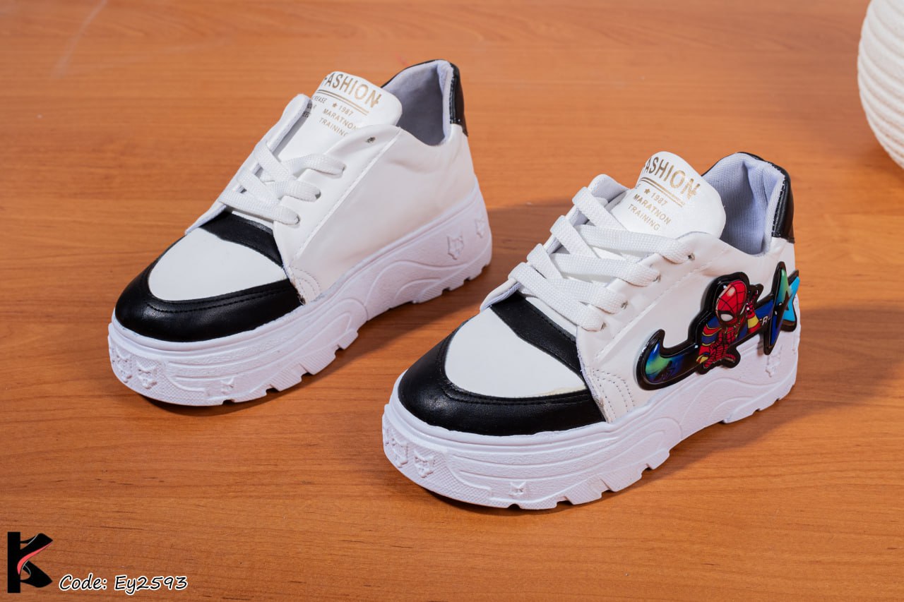 كوتشي اطفالي &nbsp;سبايدر مان فاشون مستورد 🛍️✨ Ey2593